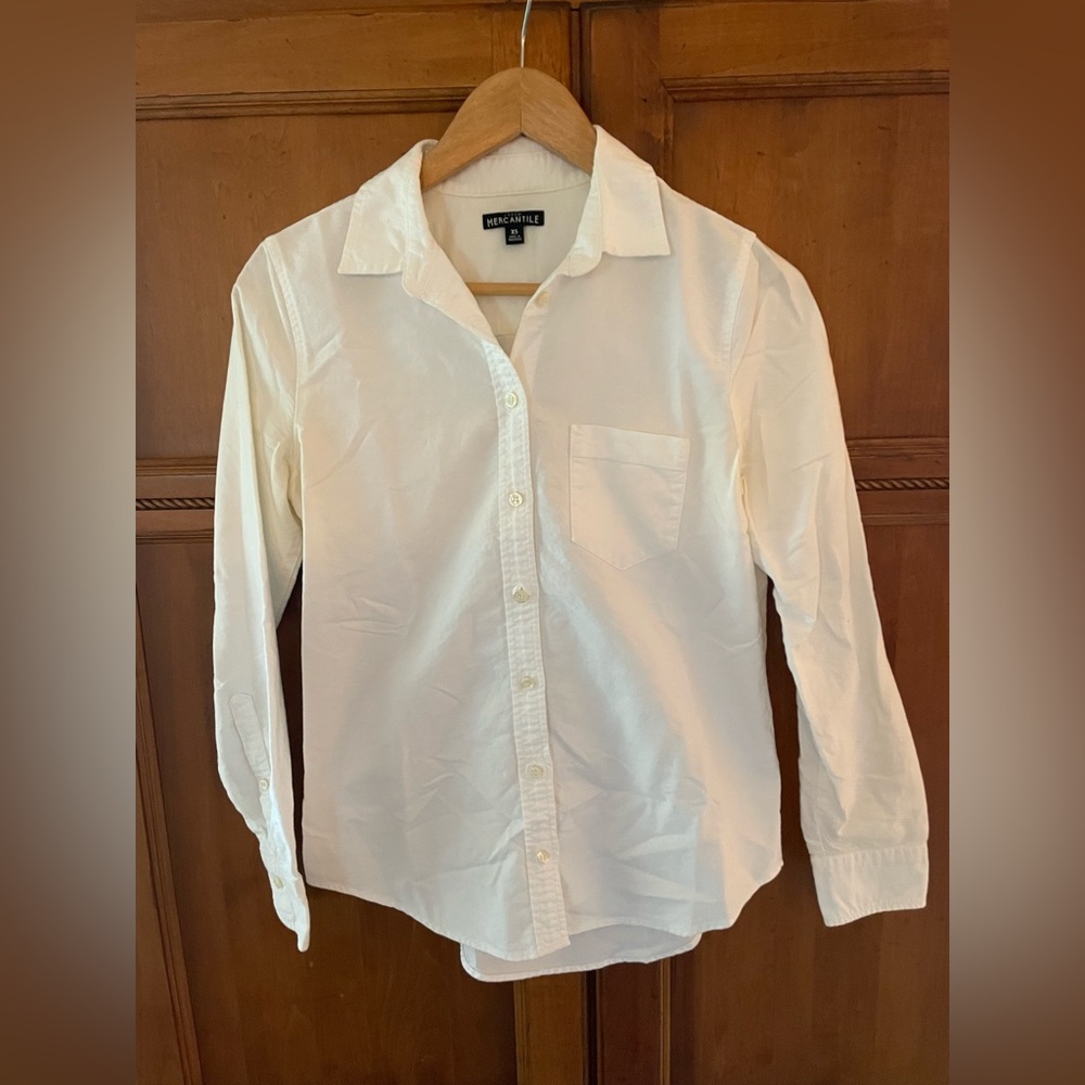 J. Crew Classic Cotton Button Down. XS